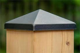 Besi Tempa 3 Inch Square Metal Fence Post Caps 1-3/8 &quot;Segitiga Logam Emas Hitam